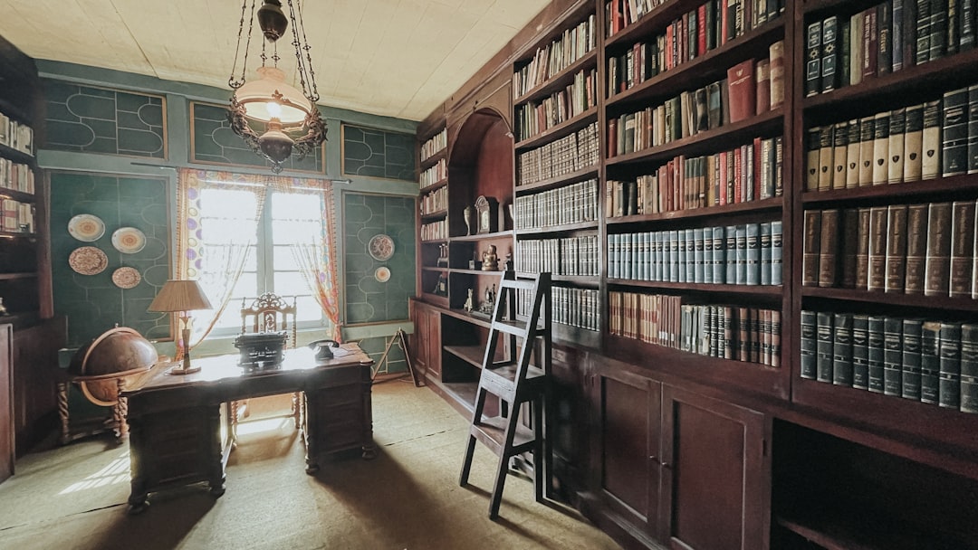 Who Curates Books When Reviews Die?