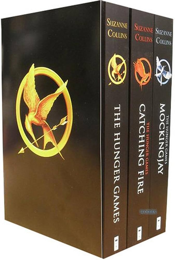 THE HUNGER GAMES: MOKINGJAY (3 BOOK SET) BIBLIONEPAL