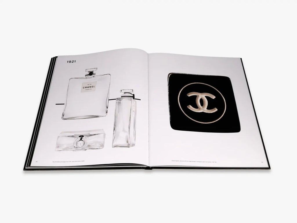 Chanel N°5 Thames & Hudson