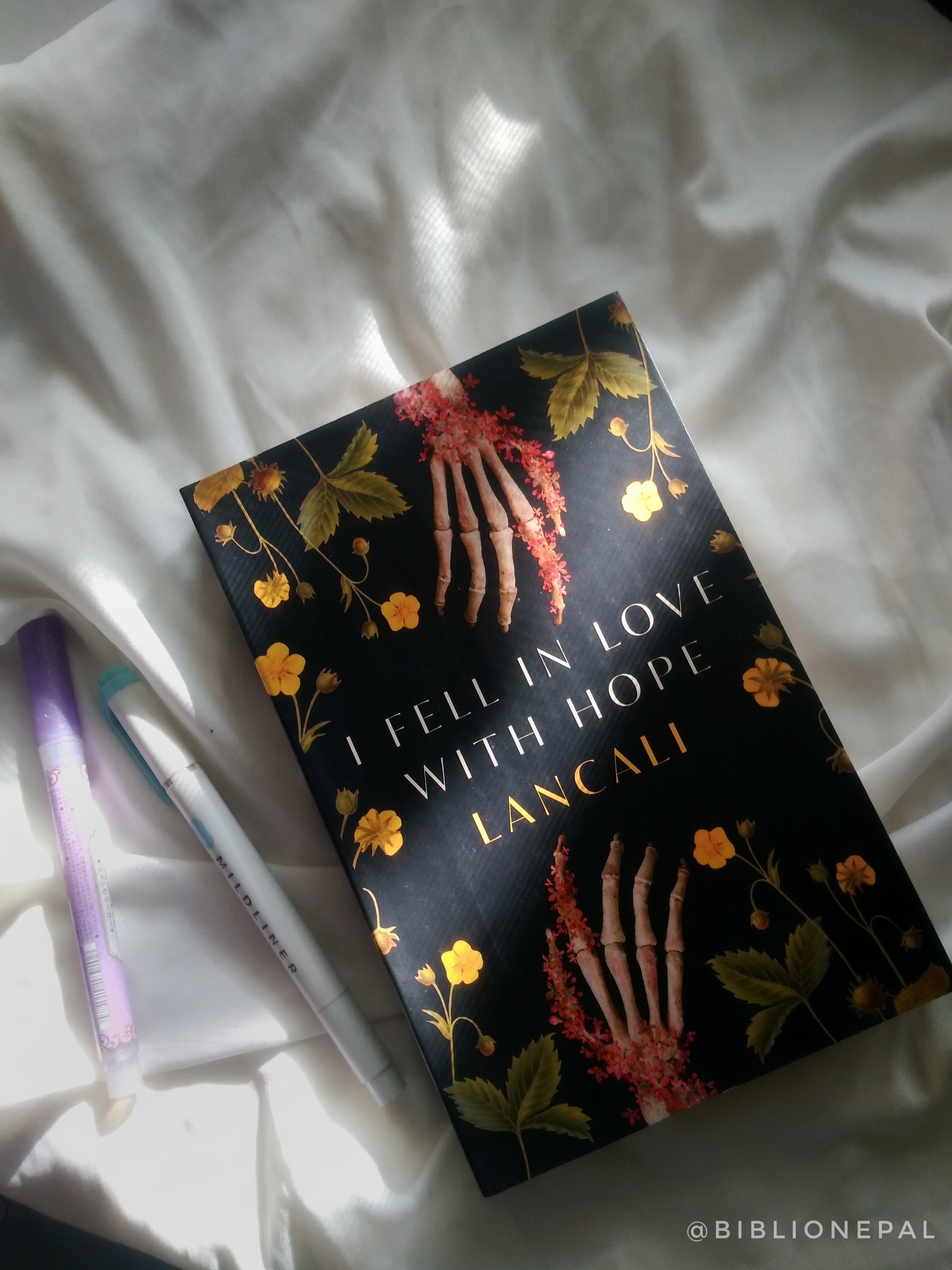 I Fell in Love with Hope BIBLIONEPAL