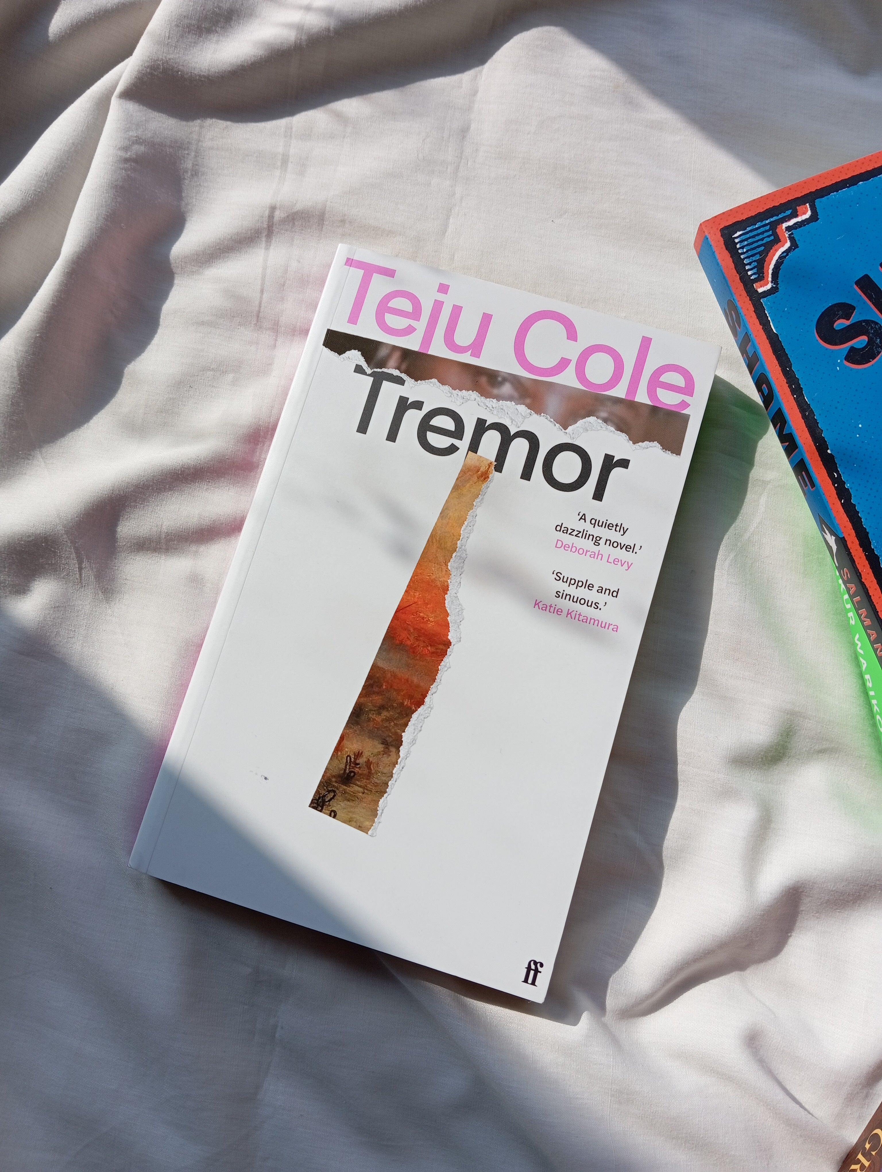 Tremor BIBLIONEPAL