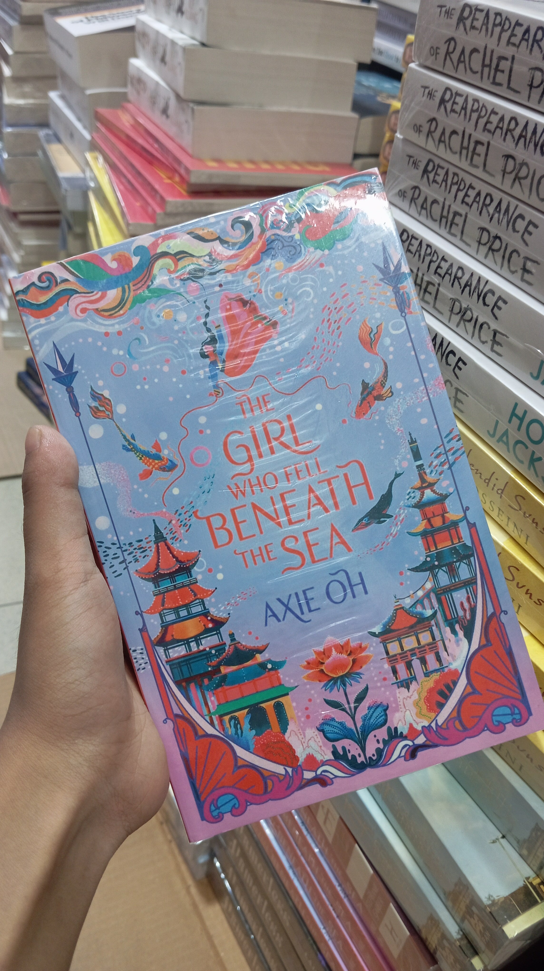 The Girl Who Fell Beneath the Sea Hodder & Stoughton