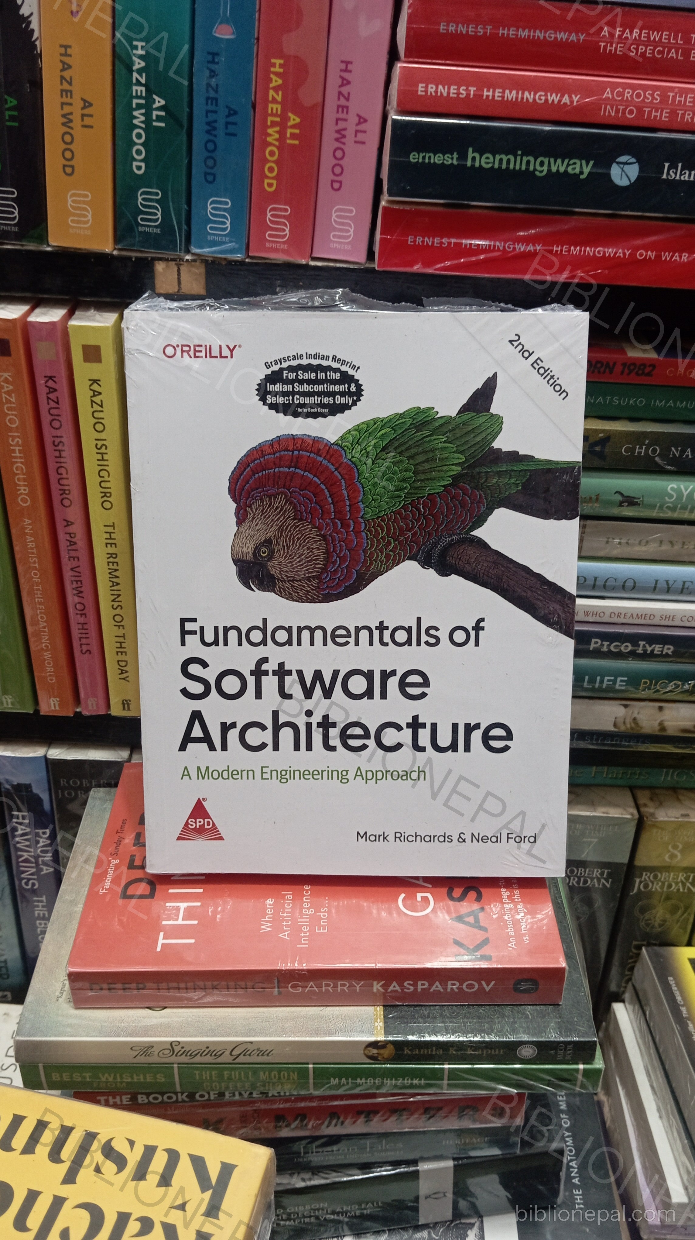 Photoshoot of Fundamentals of Software Architecture by Mark Richards | IMG_20260322_141247.jpg