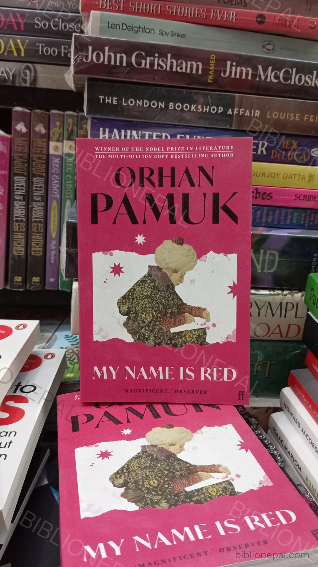 Photoshoot of My Name Is Red by Orhan Pamuk | IMG_20260602_160159.jpg
