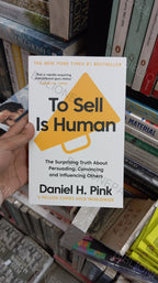 Photoshoot of To Sell Is Human by Daniel H. Pink | IMG_20260602_162000.jpg