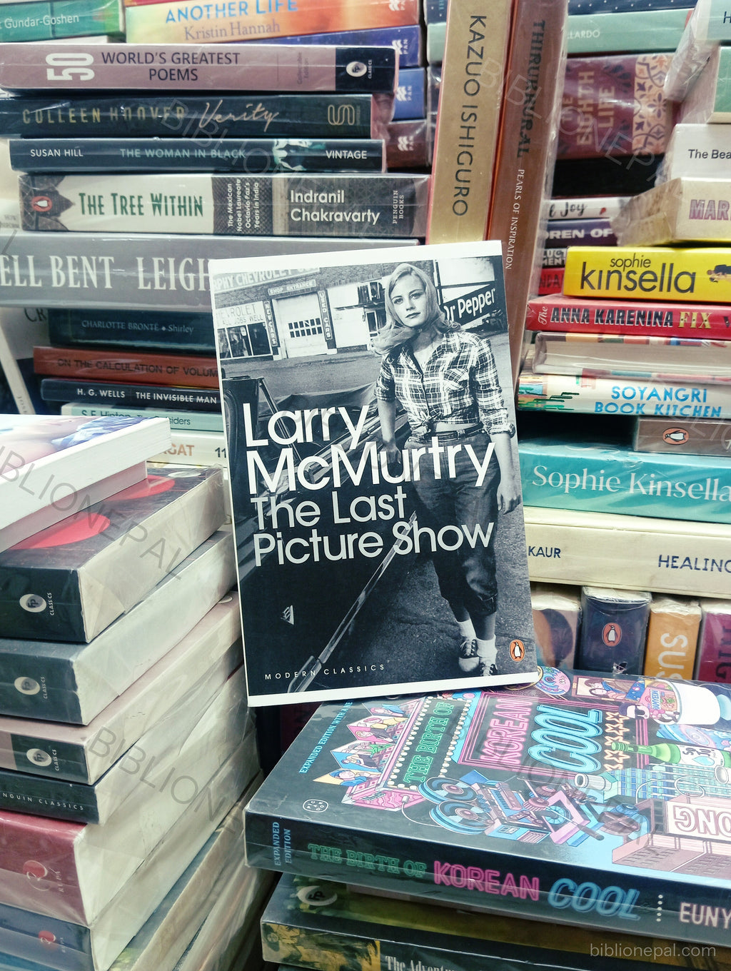 Photoshoot of The Last Picture Show by Larry McMurtry | InShot_20260514_192754877.jpg