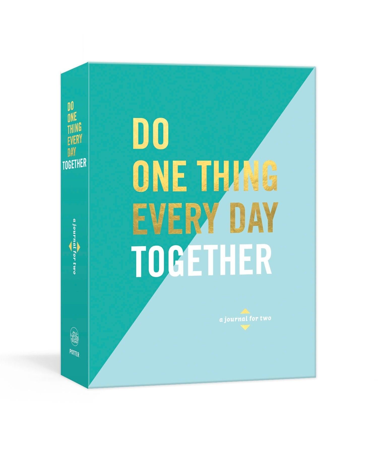 Do One Thing Every Day Together: Journal Penguin Random House